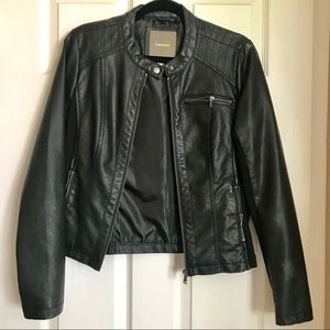 •Black Faux Leather Jacket•